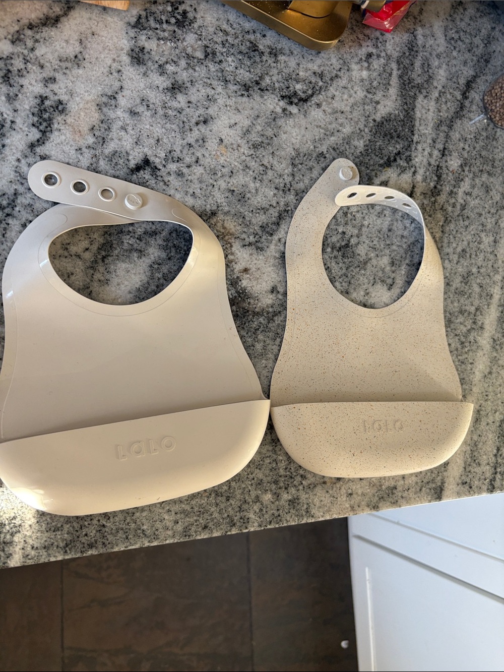 Lalo Silicone Baby Bibs in Light Beige (Set of 2)